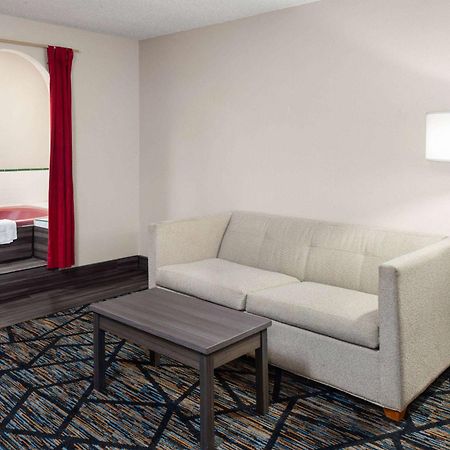Super 8 By Wyndham Mt. Vernon Mount Vernon Екстер'єр фото